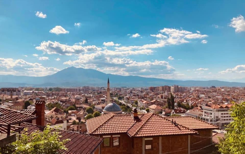 Oda Guesthouse Призрен Экстерьер фото